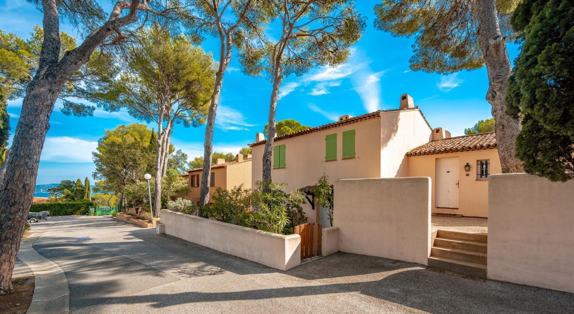 Residence Partenaire Le Domaine De Garlande キャバレール・シュル・メール エクステリア 写真